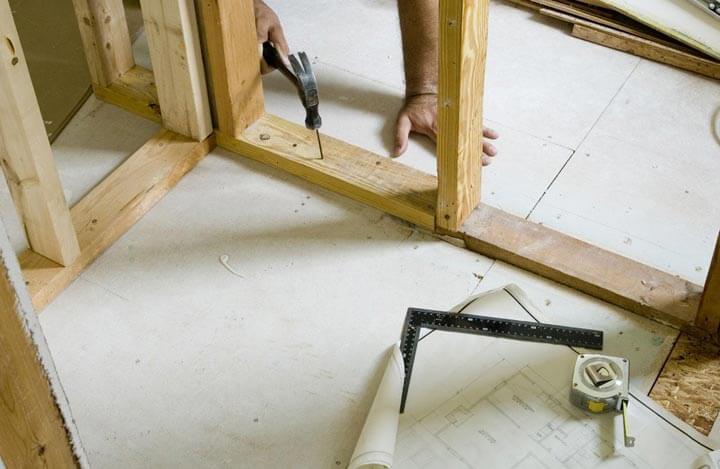 Строим перегородки в деревянном доме своими руками